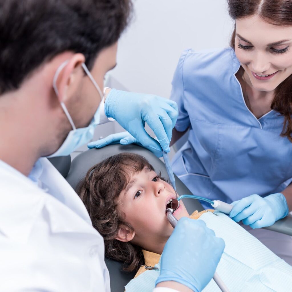 Caries en niños: causas, síntomas y tratamiento